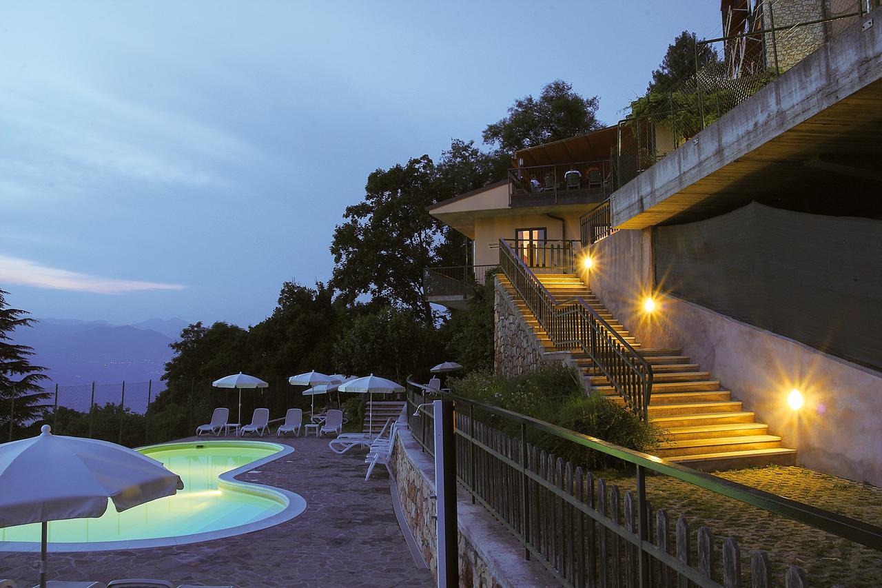 Hotel San Zeno San Zeno di Montagna Bagian luar foto