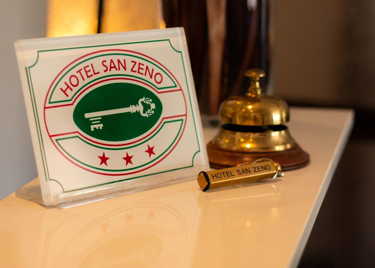 Hotel San Zeno San Zeno di Montagna Bagian luar foto